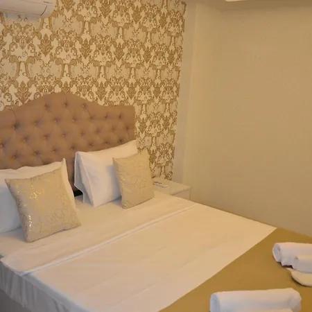 Isil Aparthotel *