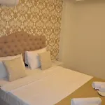 Isil Apartahotel *